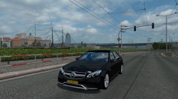 奔驰E63 AMG 2016国防部