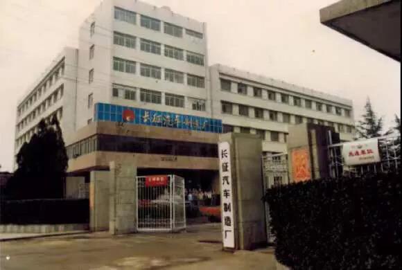 世界军用拖车系列五八：“长征”卡车，曾响彻神州大地的重卡中坚