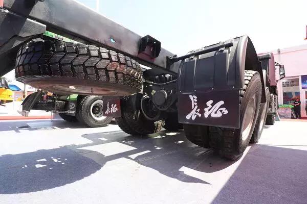 世界军用拖车系列五八：“长征”卡车，曾响彻神州大地的重卡中坚